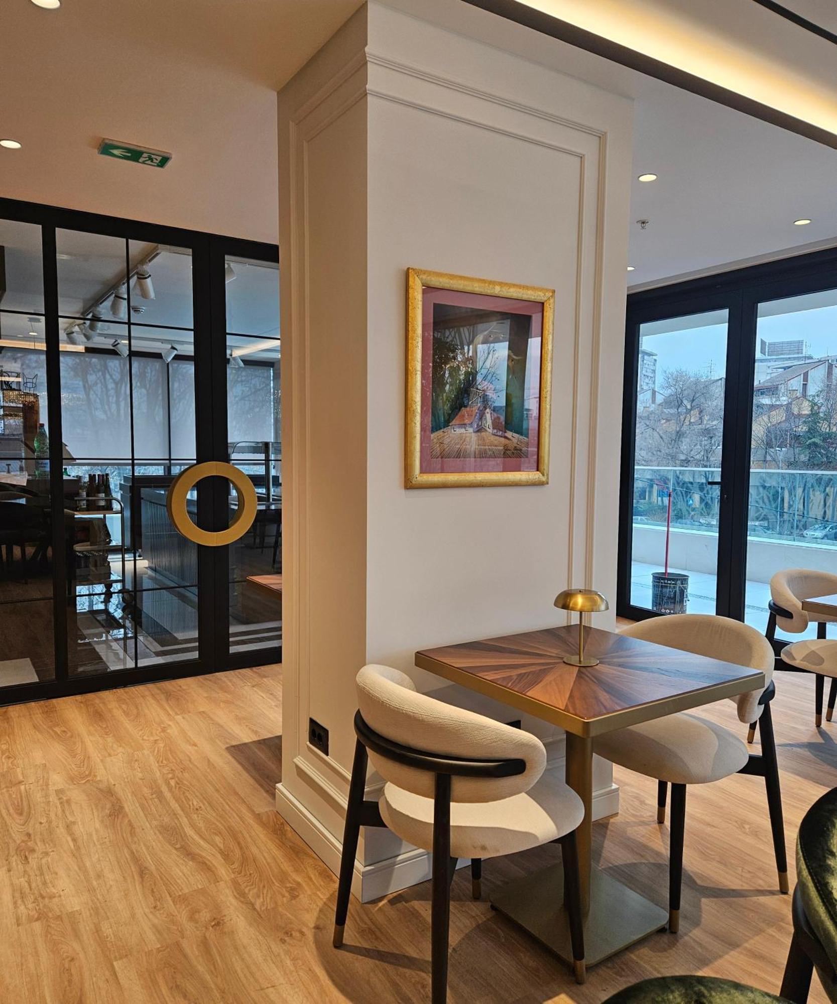 New Belgrade Premium Hotel Bagian luar foto