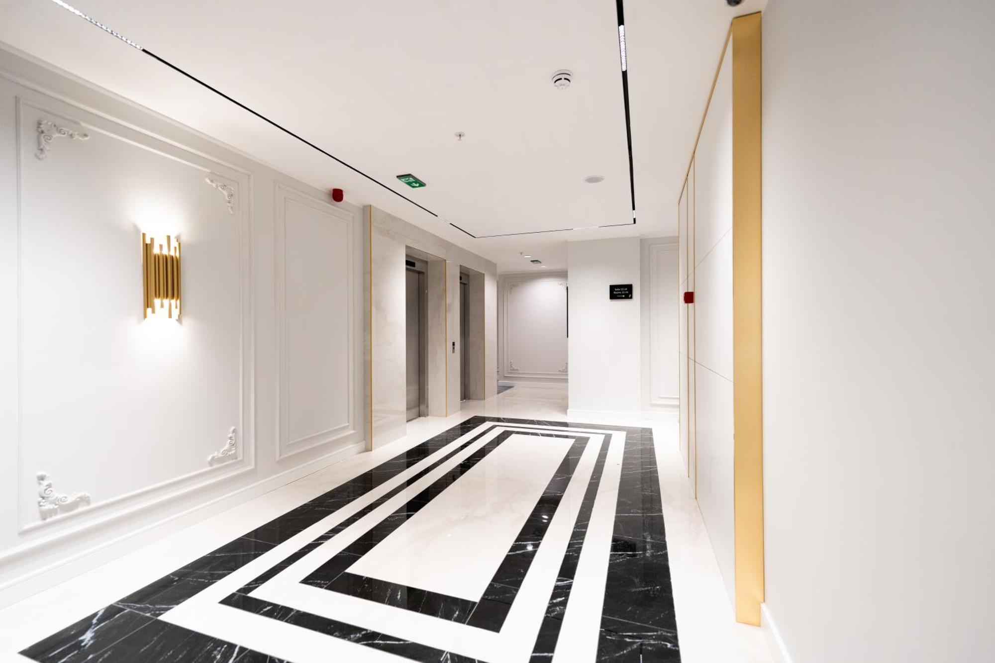 New Belgrade Premium Hotel Bagian luar foto