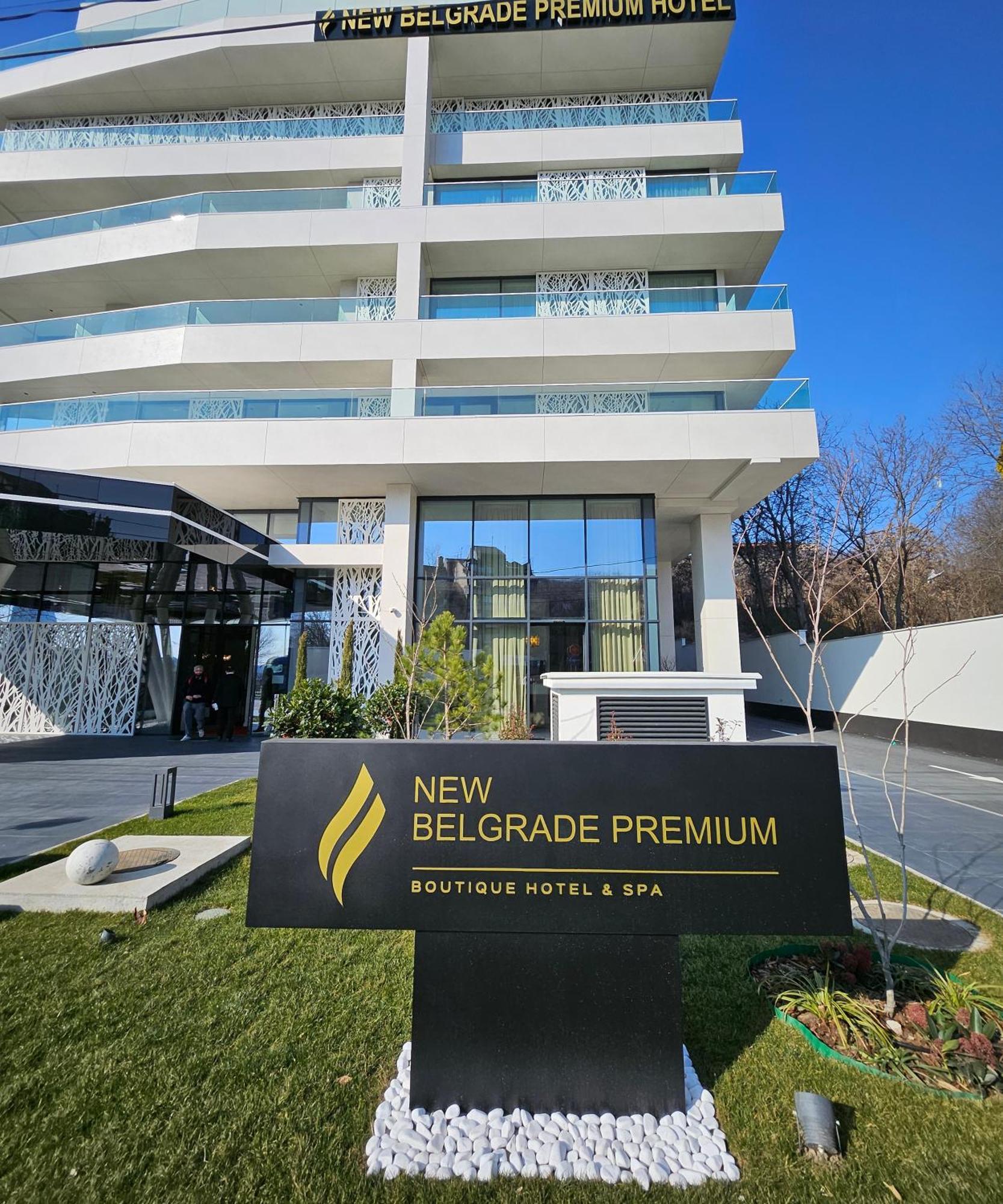 New Belgrade Premium Hotel Bagian luar foto