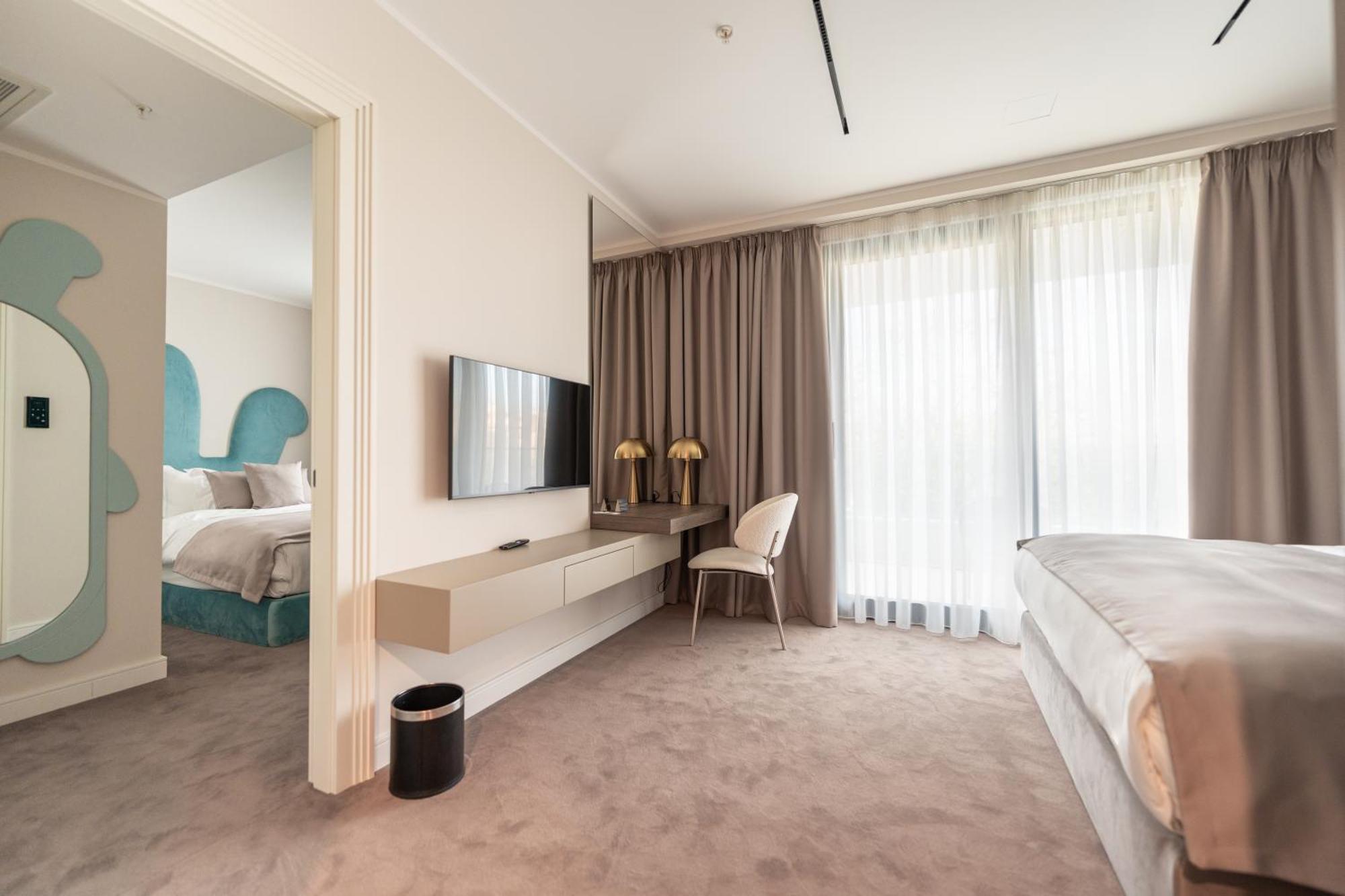 New Belgrade Premium Hotel Bagian luar foto