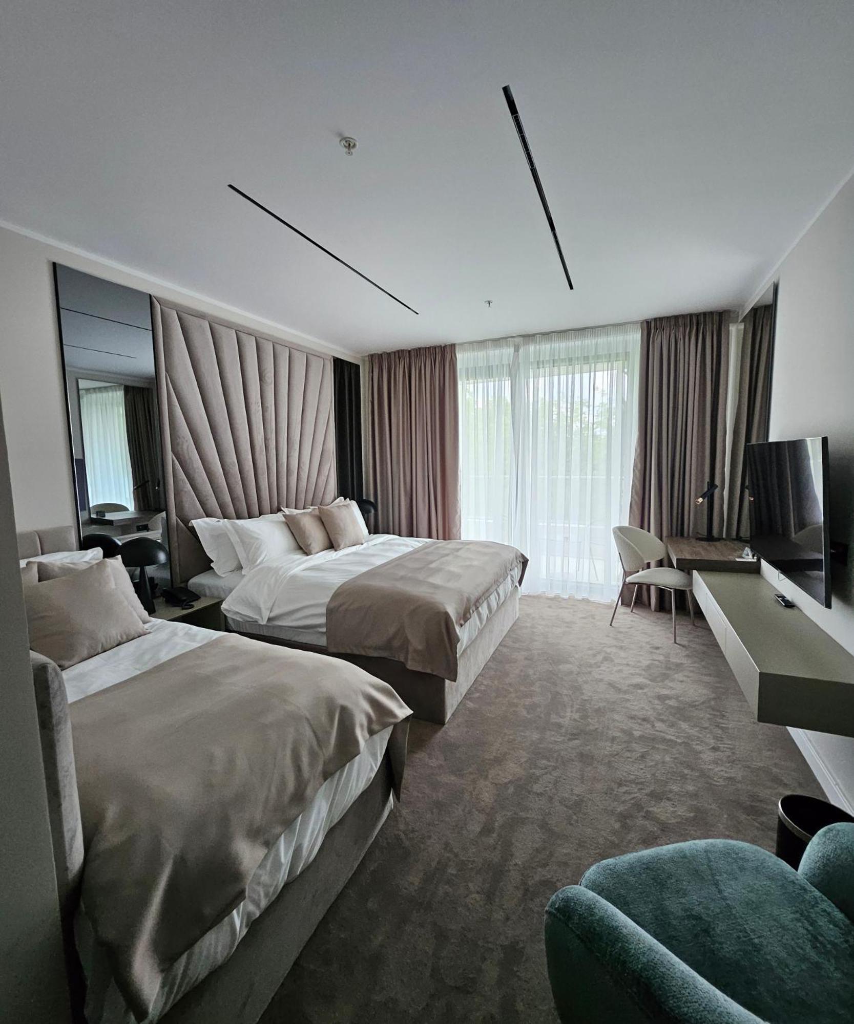 New Belgrade Premium Hotel Ruang foto